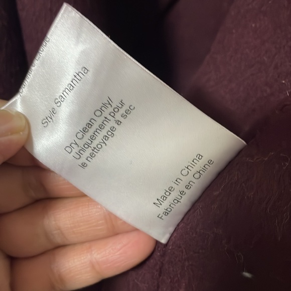 Danier Samantha coat in burgundy 2xs brand new with matching leather gloves - Picture 9 of 9